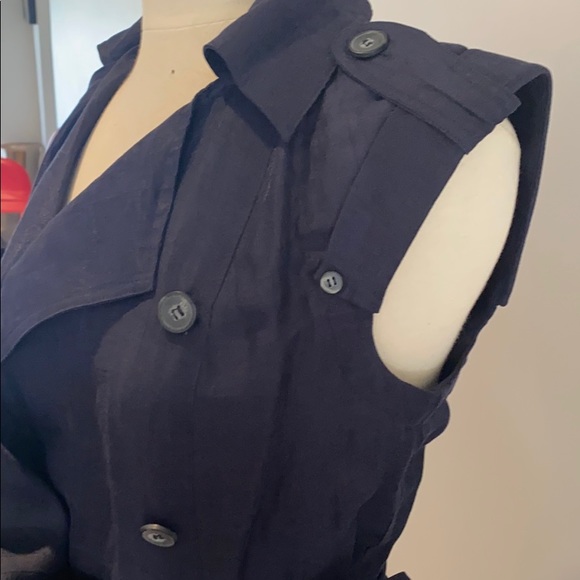 Chic and Classy navy blue dress - Picture 7 of 9